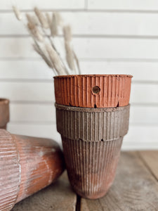 Ribbed Turpentine Pot
